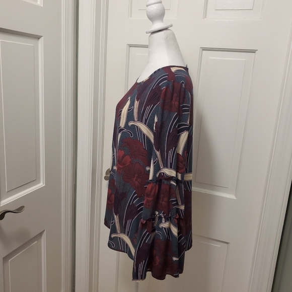 Ann TAYLOR Floral Print Long Sleeve Bell/Ruffle Size Medium - Picture 3 of 11